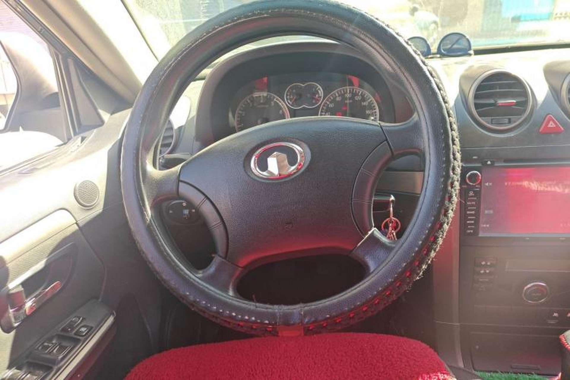 Used Haval H5 Classic 2010 European-style 2.0L Two-Wheel-Drive Luxury Model Steering Wheel