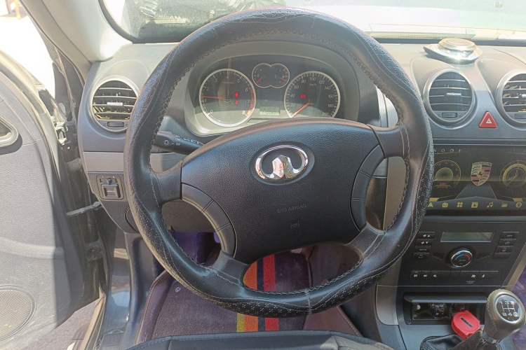 Used Haval H5 Classic 2010 Zhizun Edition 2.4L Four-Wheel Drive Comfort Model Steering Wheel