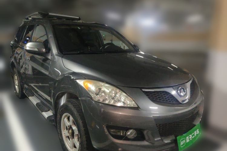 Used Haval H5 Classic 2010 European-style Model Green Quiet 2.0T Manual Two-Wheel Drive Luxury Version Front Right 45 Deg