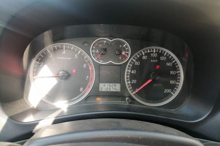 Used Haval H5 Classic 2010 Zhizun Edition 2.4L Four-Wheel Drive Comfort Model Instrument Cluster