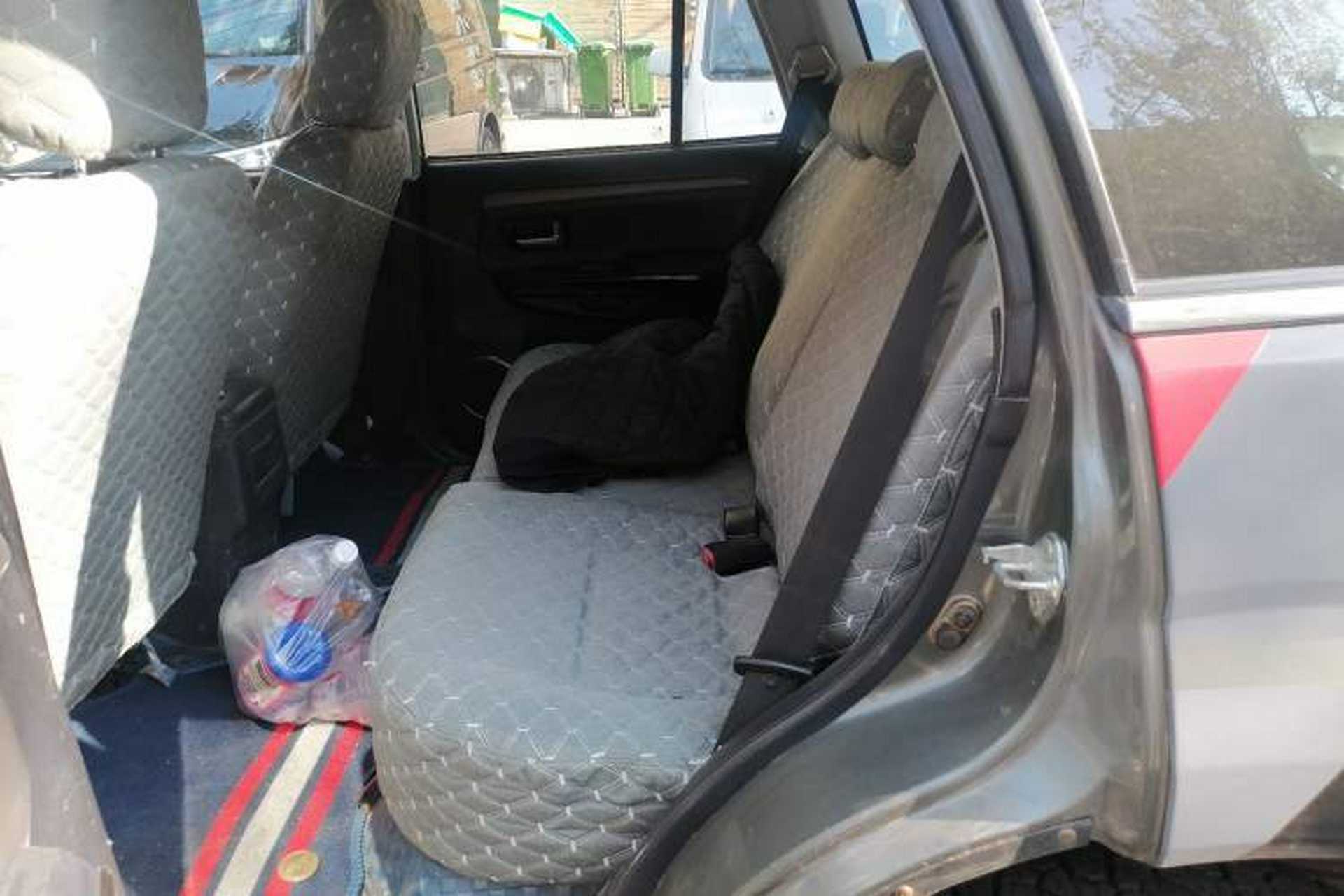 Used Haval H5 Classic 2010 Zhizun Edition 2.4L Four-Wheel Drive Comfort Model Left Rear Seat