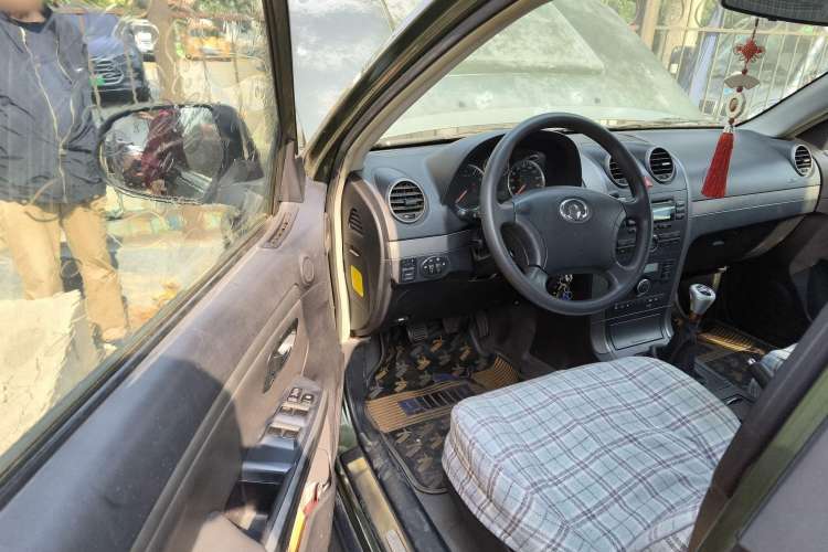 Used Haval H5 Classic 2010 Zhizun Edition 2.4L Four-Wheel Drive Comfort Model Driver Seat