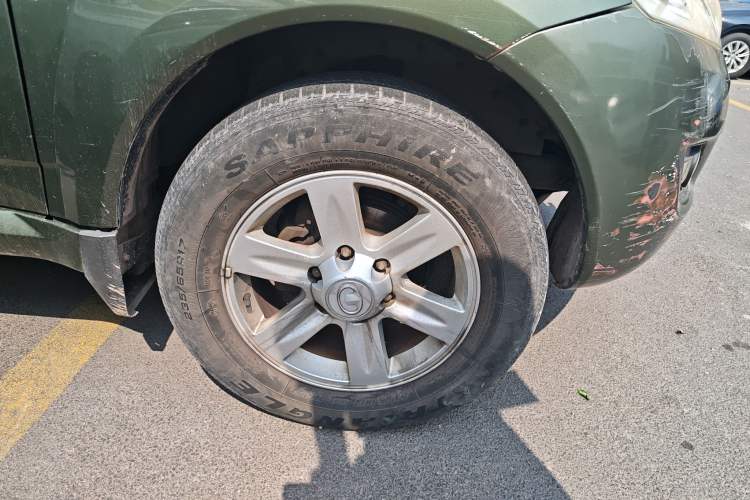 Used Haval H5 Classic 2010 European-style 2.0L Two-Wheel-Drive Luxury Model Right Front Wheel Hub