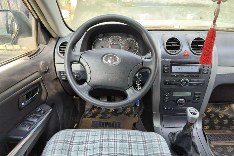 Used Haval H5 Classic 2010 Zhizun Edition 2.4L Four-Wheel Drive Comfort Model Steering Wheel
