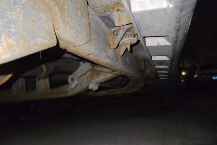Used Haval H5 Classic 2010 European-style 2.0L Two-Wheel-Drive Luxury Model Chassis Rear Right