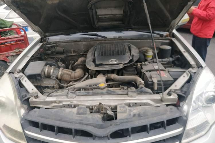 Used Haval H5 Classic 2010 Zhizun Edition 2.5 TCI Two-Wheel Drive Comfort Model Engine Bay