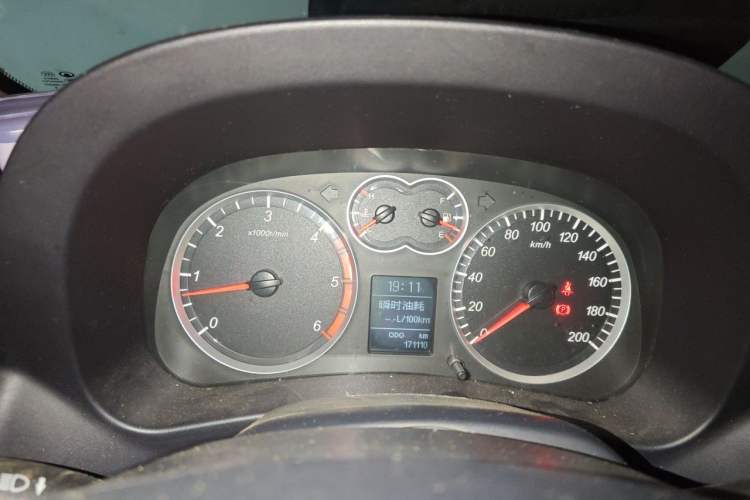 Used Haval H5 Classic 2010 European-style Version Green & Quiet 2.0T Manual Two-Wheel Drive Comfort Edition Instrument Cluster