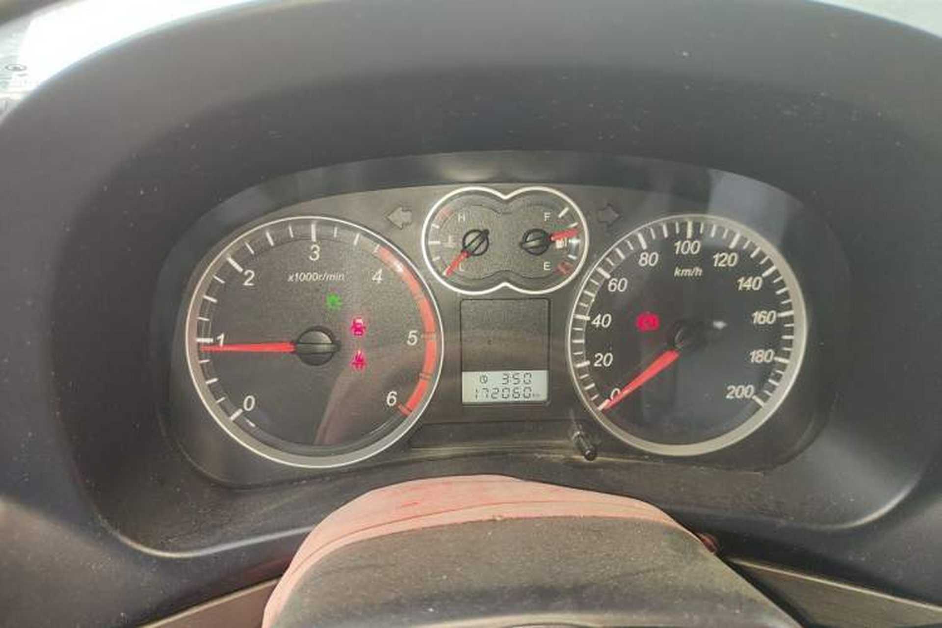 Used Haval H5 Classic 2010 Zhizun Edition 2.5 TCI Two-Wheel-Drive Luxury Model Instrument Cluster