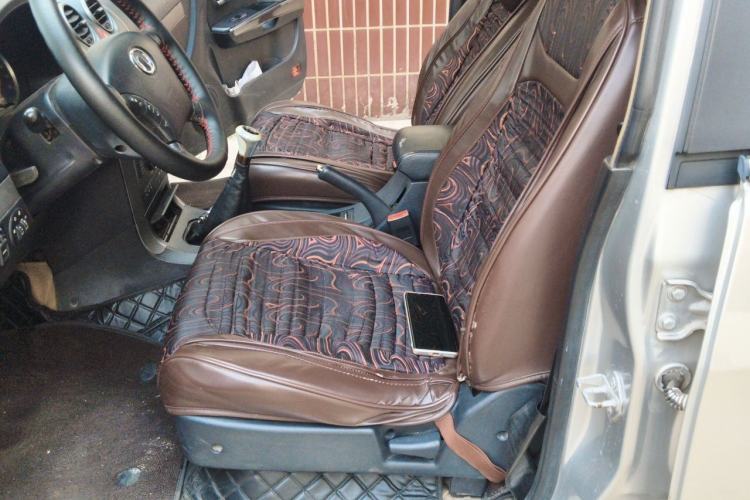 Used Haval H5 Classic 2010 Zhizun Edition 2.4L Four-Wheel Drive Luxury Model Left Front Seat