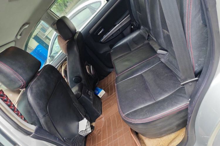 Used Haval H5 Classic 2010 Zhizun Edition 2.5 TCI Four-Wheel Drive Comfort Model Left Rear Seat