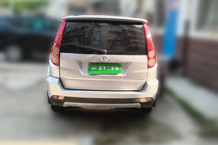 Used Haval H5 Classic 2010 Zhizun Edition 2.4L Four-Wheel Drive Luxury Model Rear