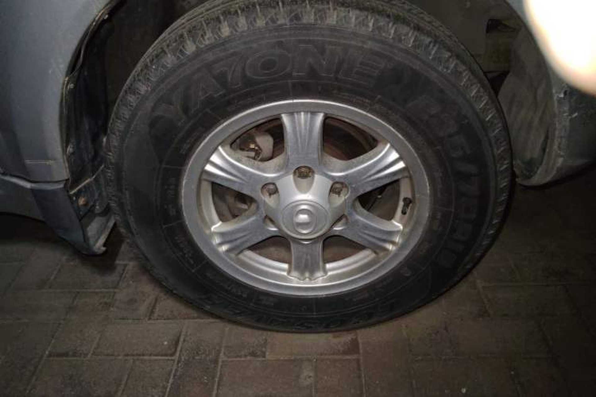 Used Haval H5 Classic 2010 European-style 2.0L Two-Wheel-Drive Luxury Model Right Front Wheel Hub