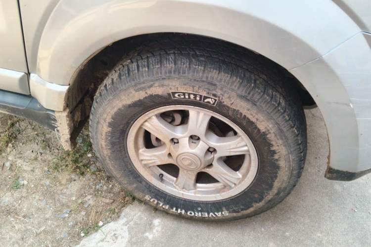 Used Haval H5 Classic 2010 Zhizun Edition 2.4L Four-Wheel Drive Luxury Model Right Front Wheel Hub