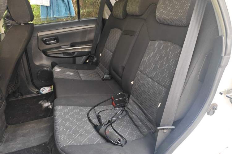 Used Haval H5 Classic 2010 Zhizun Edition 2.5 TCI Two-Wheel Drive Comfort Model Left Rear Seat