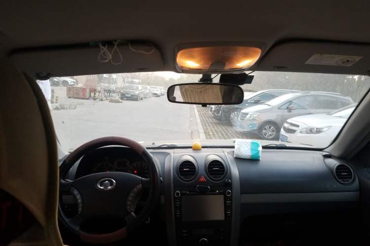 Used Haval H5 Classic 2011 Zhizun Edition 2.4L Four-Wheel Drive Deluxe Differential Version Headliner
