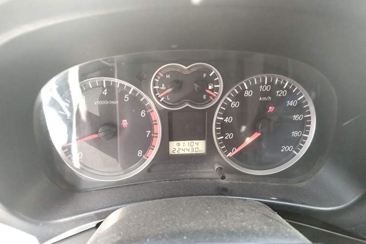Used Haval H5 Classic 2011 Zhizun Edition 2.0L Two-Wheel Drive Luxury Model Instrument Cluster