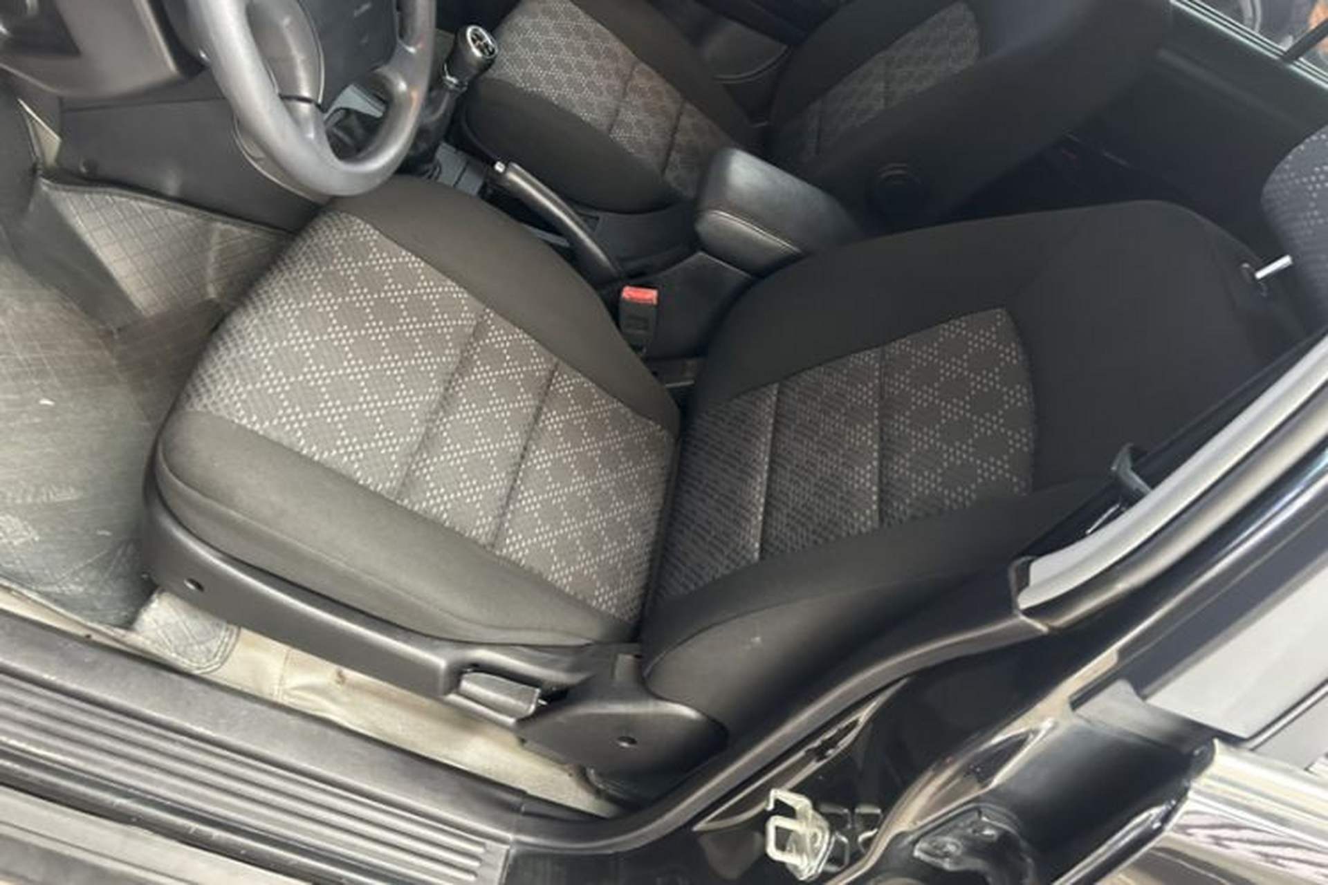 Used Haval H5 Classic 2011 Zhizun Edition 2.4L Four-Wheel Drive Deluxe Differential Version Interior 4