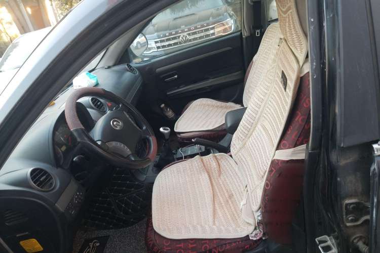 Used Haval H5 Classic 2011 Zhizun Edition 2.4L Four-Wheel Drive Deluxe Differential Version Left Front Seat