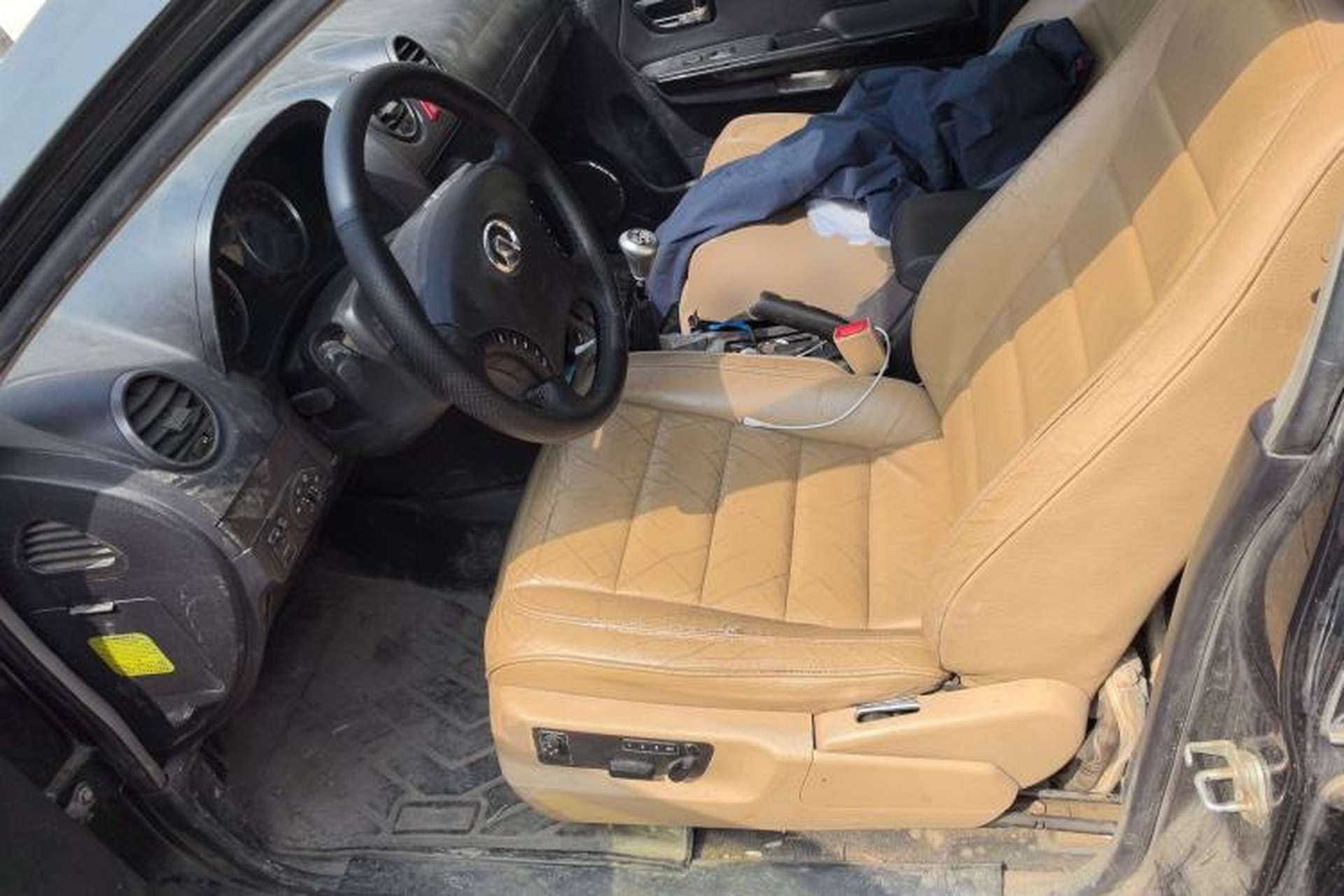 Used Haval H5 Classic 2011 Zhizun Edition 2.4L Four-Wheel Drive Deluxe Differential Version Left Front Seat