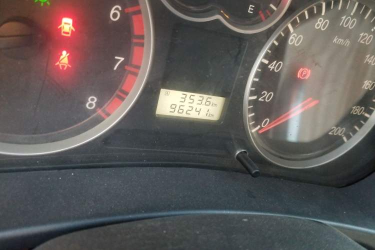 Used Haval H5 Classic 2011 Zhizun Edition 2.4L Four-Wheel Drive Deluxe Differential Version Odometer Close Up