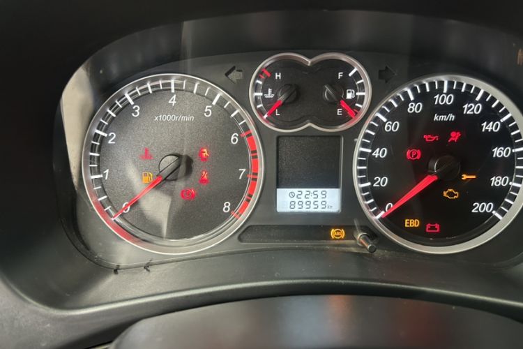 Used Haval H5 Classic 2011 Zhizun Edition 2.4L Four-Wheel Drive Deluxe Differential Version Odometer Close Up
