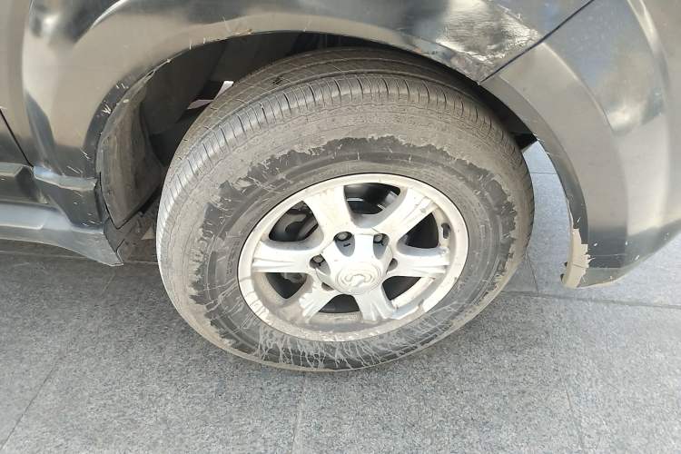 Used Haval H5 Classic 2011 Zhizun Edition 2.0L Two-Wheel Drive Luxury Model Right Front Wheel Hub