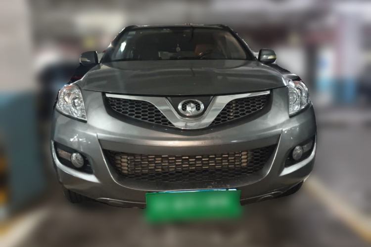 Used Haval H5 Classic 2011 European-style Version Green Quiet 2.0T Automatic 2WD Comfort Model Front