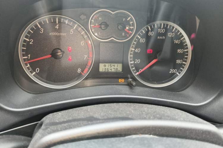 Used Haval H5 Classic 2011 Zhizun Edition 2.0L Two-Wheel Drive Luxury Model Odometer Close Up