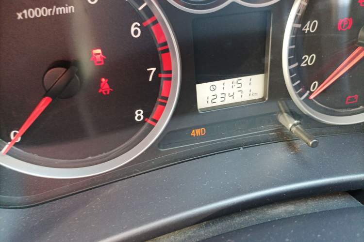 Used Haval H5 Classic 2011 Zhizun Edition 2.4L Four-Wheel Drive Deluxe Differential Version Odometer Close Up
