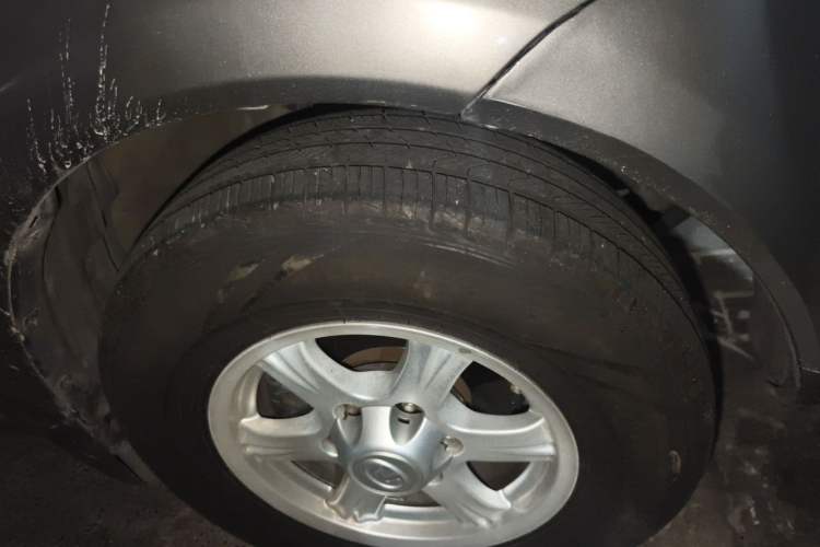 Used Haval H5 Classic 2011 European-style Version Green Quiet 2.0T Automatic 2WD Comfort Model Right Front Wheel Hub