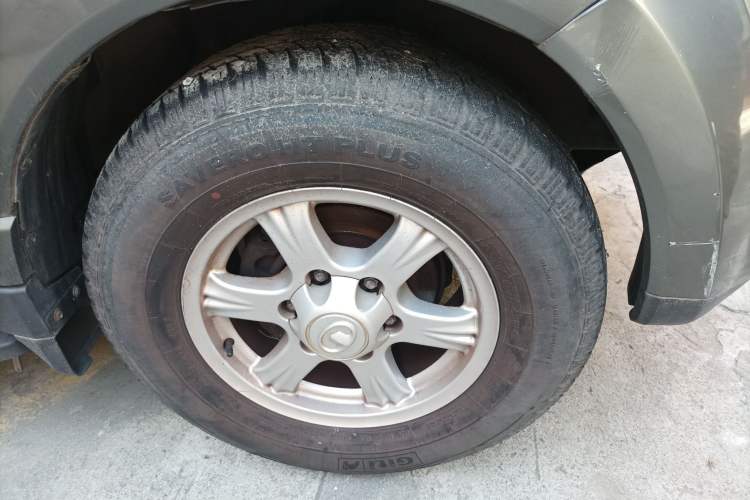 Used Haval H5 Classic 2011 Zhizun Edition 2.4L Four-Wheel Drive Deluxe Differential Version Right Front Wheel Hub