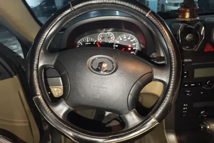 Used Haval H5 Classic 2011 European-style Version Green Quiet 2.0T Automatic 2WD Comfort Model Steering Wheel