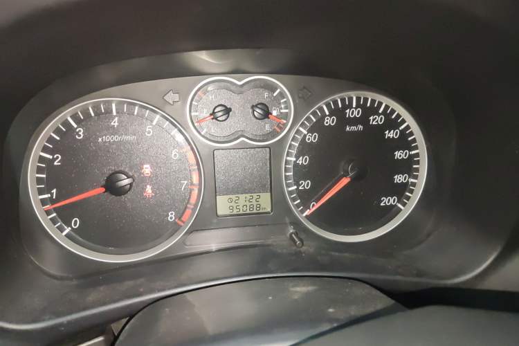 Used Haval H5 Classic 2011 Zhizun Edition 2.0L Two-Wheel Drive Luxury Model Instrument Cluster