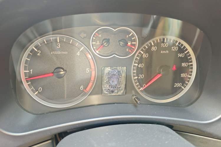 Used Haval H5 Classic 2011 European-style Version Green Quiet 2.0T Automatic 2WD Comfort Model Instrument Cluster
