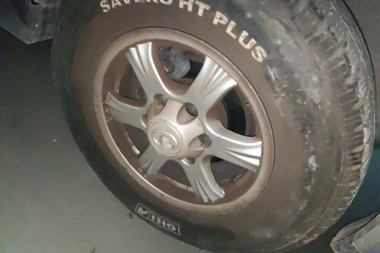 Used Haval H5 Classic 2011 Zhizun Edition 2.0L Two-Wheel Drive Luxury Model Right Front Wheel Hub