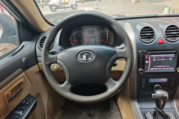 Used Haval H5 Classic 2011 European-style Version Green Quiet 2.0T Automatic 2WD Comfort Model Steering Wheel