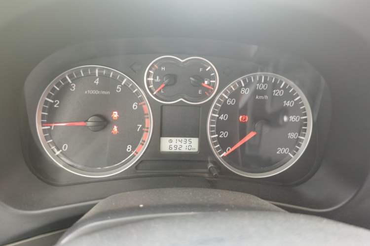 Used Haval H5 Classic 2011 Zhizun Edition 2.0L Two-Wheel Drive Elite Model Instrument Cluster