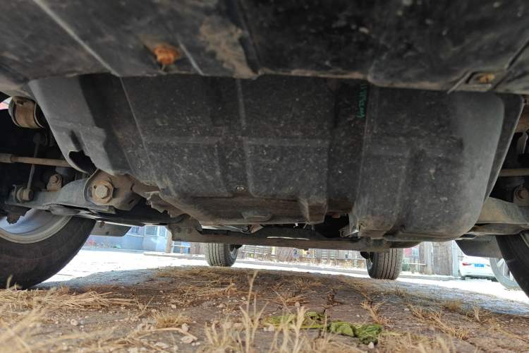 Used Haval H5 Classic 2012 European-style 2.0L Two-Wheel Drive Elite Model Chassis Front