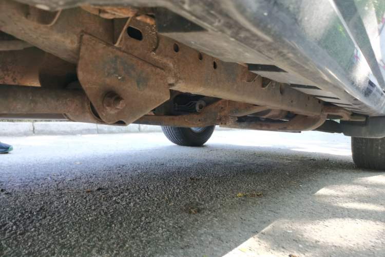 Used Haval H5 Classic 2012 European-style 2.0L Two-Wheel Drive Elite Model Chassis Rear Right