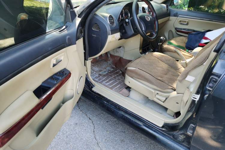 Used Haval H5 Classic 2012 European-style 2.0L Two-Wheel Drive Elite Model Driver Seat