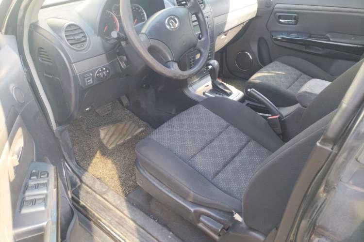Used Haval H5 Classic 2012 ZhiZun Edition Green Silence 2.0T Automatic Two-Wheel Drive Comfortable Model Driver Seat
