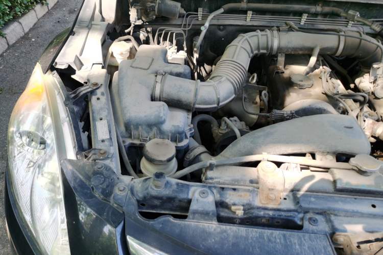Used Haval H5 Classic 2012 European-style 2.0L Two-Wheel Drive Elite Model Engine Bay Right