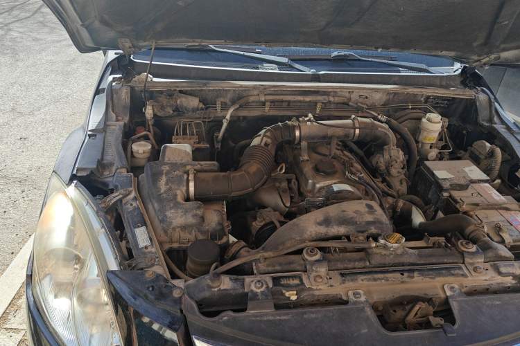 Used Haval H5 Classic 2012 European-style 2.0L Two-Wheel Drive Elite Model Engine Bay Right