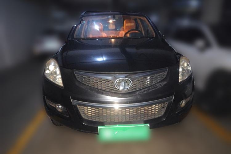 Used Haval H5 Classic 2012 European-style Model Green & Quiet 2.0T Manual 4x4 Comfort Version Front