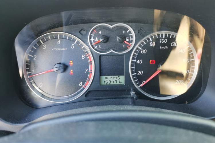Used Haval H5 Classic 2012 European-style 2.0L Two-Wheel Drive Elite Model Instrument Cluster