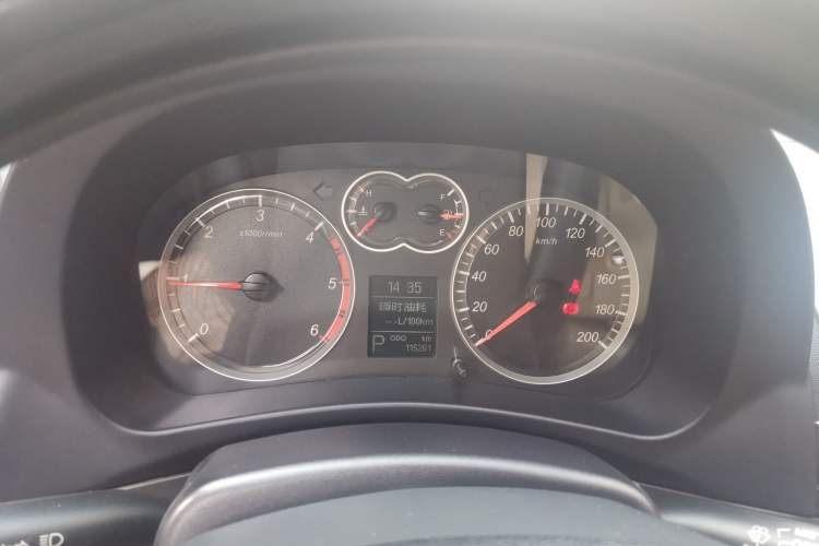Used Haval H5 Classic 2012 European-style Version Green Silence 2.0T Automatic 2WD Luxury Model Instrument Cluster