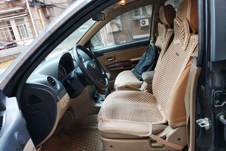 Used Haval H5 Classic 2012 European-style Edition 2.0L Two-Wheel Drive Luxury Model Left Front Seat