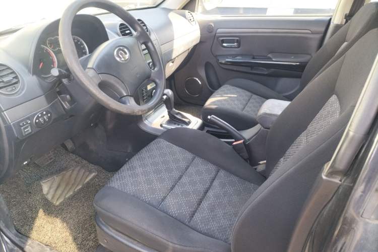 Used Haval H5 Classic 2012 ZhiZun Edition Green Silence 2.0T Automatic Two-Wheel Drive Comfortable Model Left Front Seat