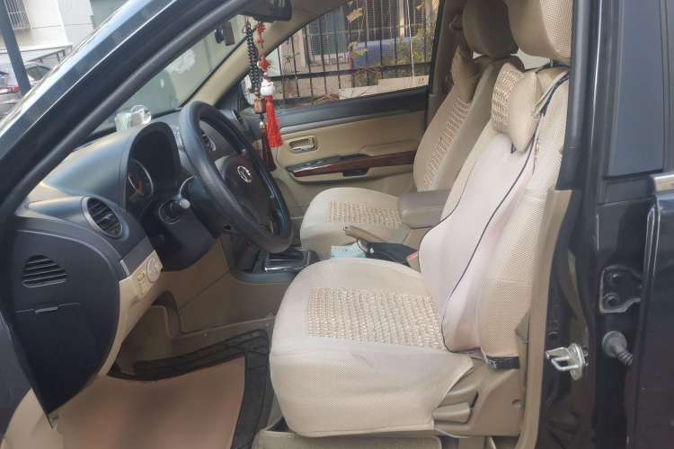 Used Haval H5 Classic 2012 European-style Version Green Silence 2.0T Automatic 2WD Luxury Model Left Front Seat
