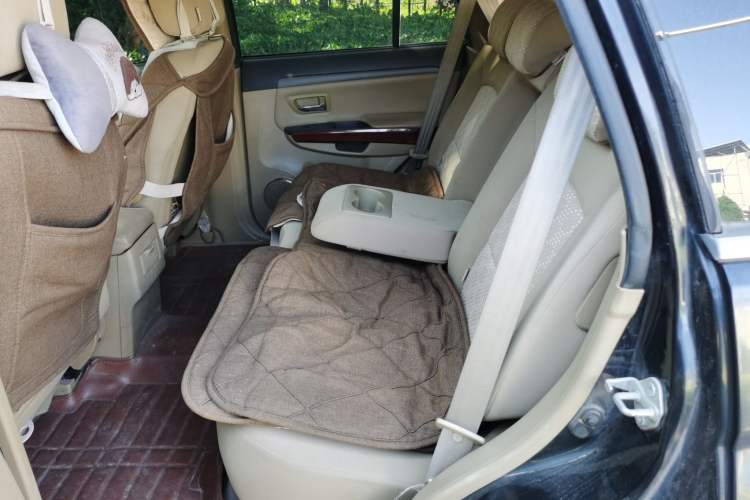 Used Haval H5 Classic 2012 European-style 2.0L Two-Wheel Drive Elite Model Left Rear Seat